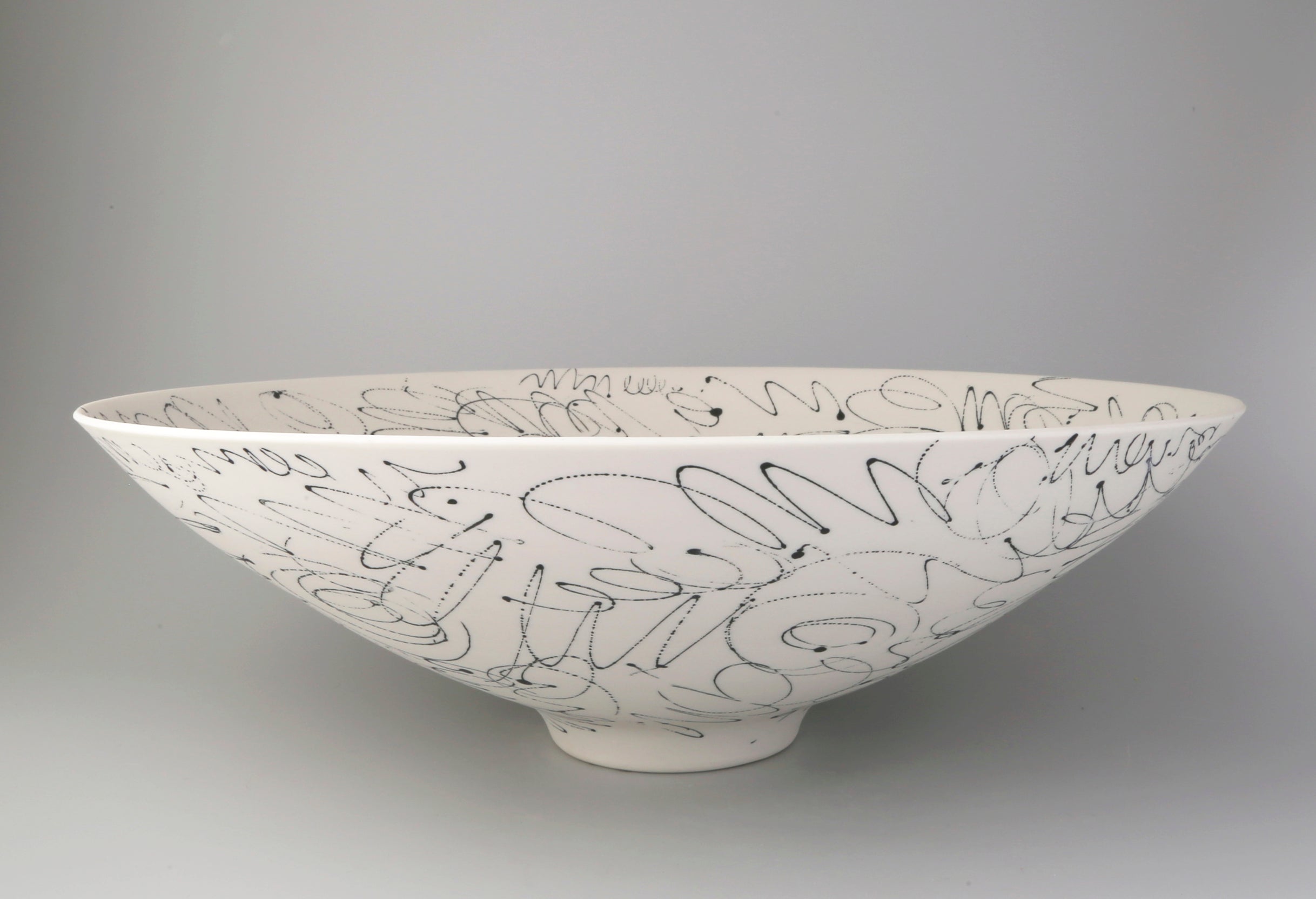 Large bowl. Scribbles