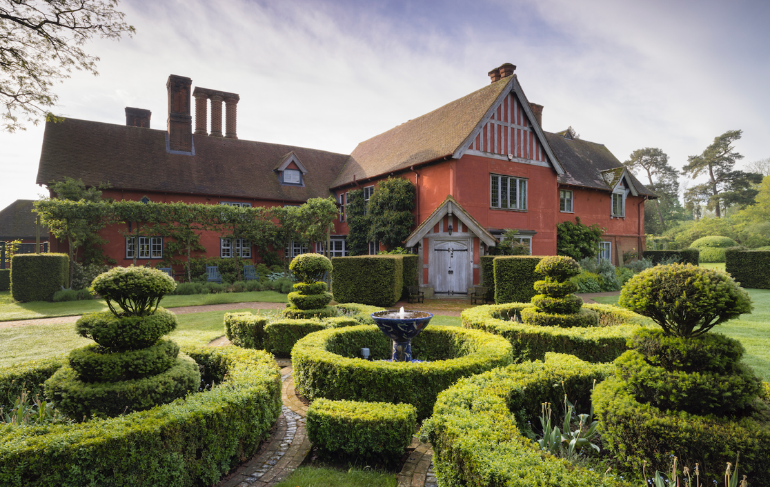 Exciting NEW venue at Wyken Hall , gardens and Vineyards!