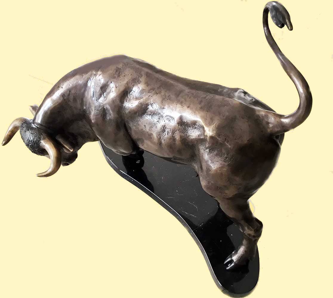 Bronze sculpture of fighting bull by John Cox