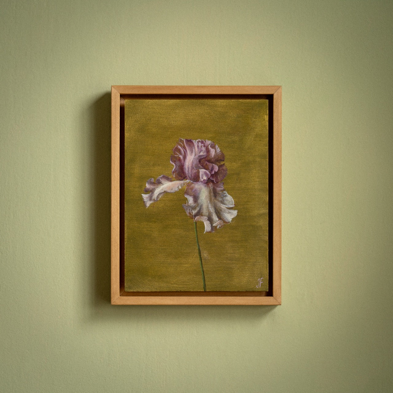 Painting of an iris by Jasmyn Fraser