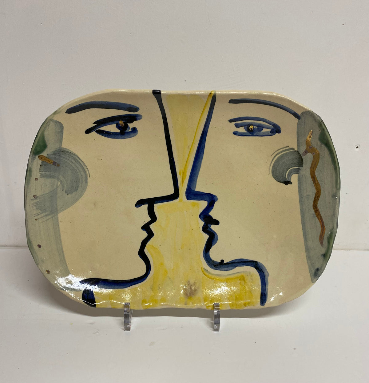 Face to face oval platter